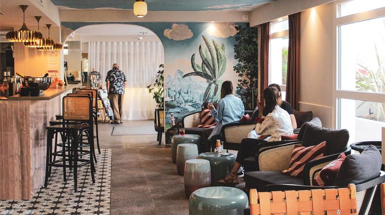 <b>Hotel Isidore Restaurant</b>. Images powered by <a href="https://iceportal.shijigroup.com/" title="IcePortal" target="_blank">IcePortal</a>.