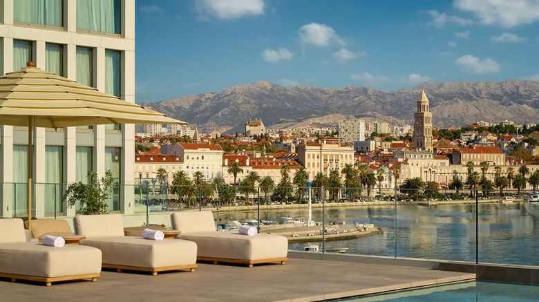 <b>Hotel Ambasador Split Pool</b>. Images powered by <a href="https://iceportal.shijigroup.com/" title="IcePortal" target="_blank">IcePortal</a>.