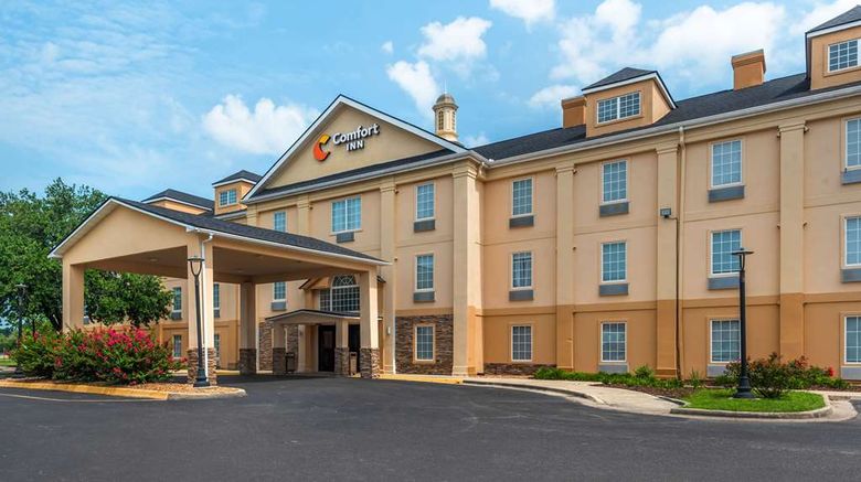 Comfort Inn Lafayette North I-10 Exterior. Images powered by <a href="https://iceportal.shijigroup.com" target="_blank" rel="noopener">Ice Portal</a>.