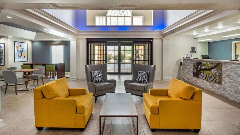 <b>Comfort Inn Lafayette North I-10 Lobby</b>. Images powered by <a href="https://iceportal.shijigroup.com/" title="IcePortal" target="_blank">IcePortal</a>.