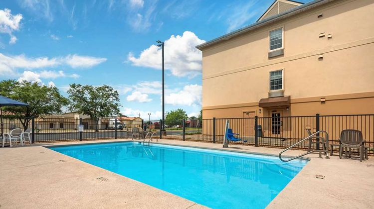 Comfort Inn Lafayette North I-10 Pool