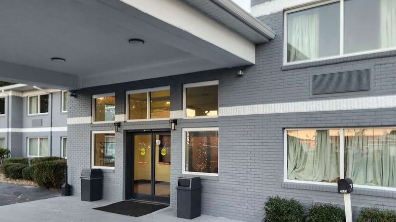 <b>Econo Lodge Inn and Suites Warsaw Exterior</b>. Images powered by <a href="https://iceportal.shijigroup.com/" title="IcePortal" target="_blank">IcePortal</a>.