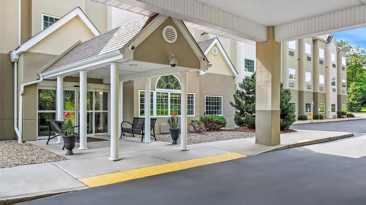 Quality Inn and Suites Washington Exterior