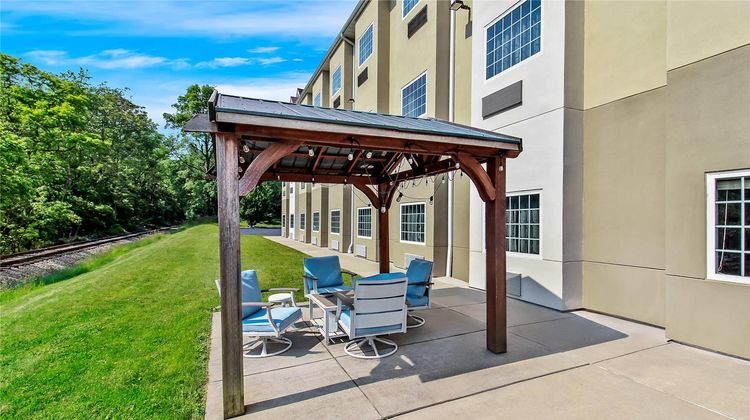 Quality Inn and Suites Washington Pool