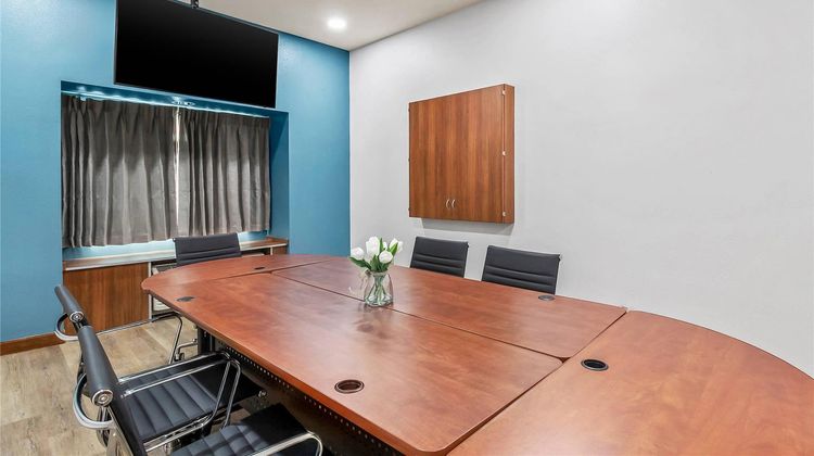 Quality Inn and Suites Washington Meeting