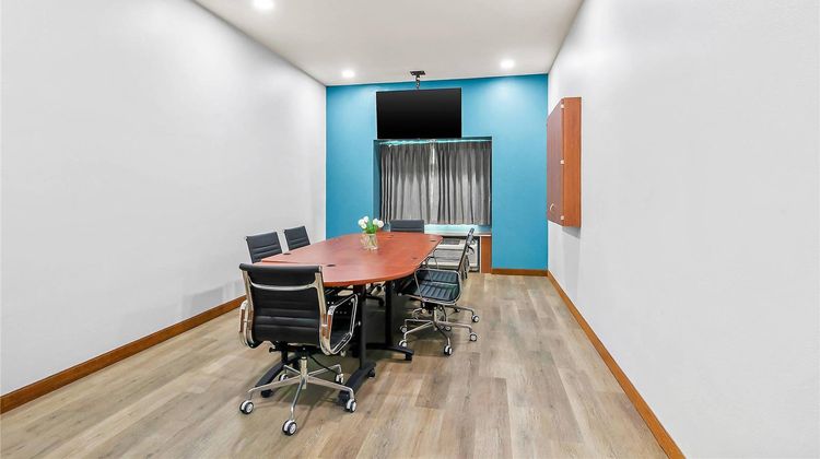 Quality Inn and Suites Washington Meeting