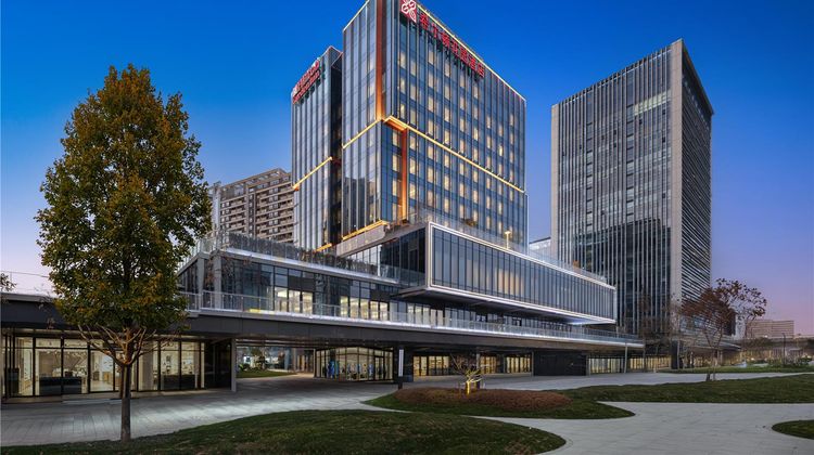 Hilton Garden Inn Grand Canal Exterior