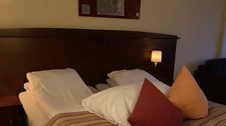 Fitjar Fjordhotel Room