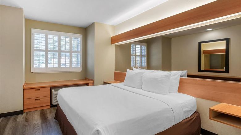 <b>SureStay by Best Western South Natomas Room</b>. Images powered by <a href="https://iceportal.shijigroup.com/" title="IcePortal" target="_blank">IcePortal</a>.
