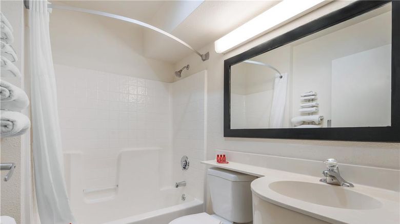 <b>SureStay by Best Western South Natomas Room</b>. Images powered by <a href="https://iceportal.shijigroup.com/" title="IcePortal" target="_blank">IcePortal</a>.