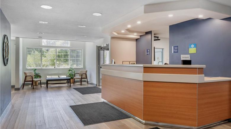<b>SureStay by Best Western South Natomas Lobby</b>. Images powered by <a href="https://iceportal.shijigroup.com/" title="IcePortal" target="_blank">IcePortal</a>.