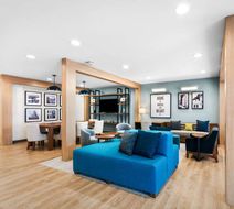 Everhome Suites Lexington North Lobby