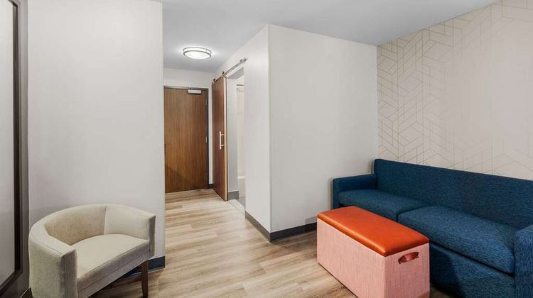 Everhome Suites Lexington North Room