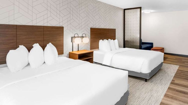Everhome Suites Lexington North Suite