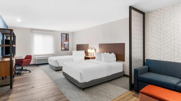 Everhome Suites Lexington North Suite