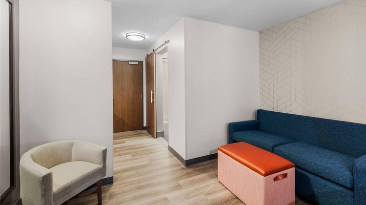 Everhome Suites Lexington North Room