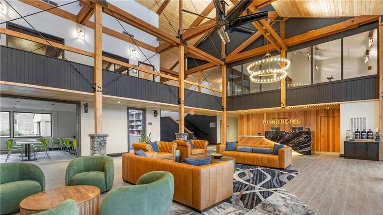 <b>Columbia River Hotel Ascend Collection Lobby</b>. Images powered by <a href="https://iceportal.shijigroup.com/" title="IcePortal" target="_blank">IcePortal</a>.