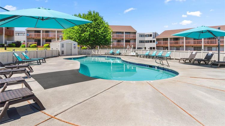 Columbia River Hotel Ascend Collection Pool
