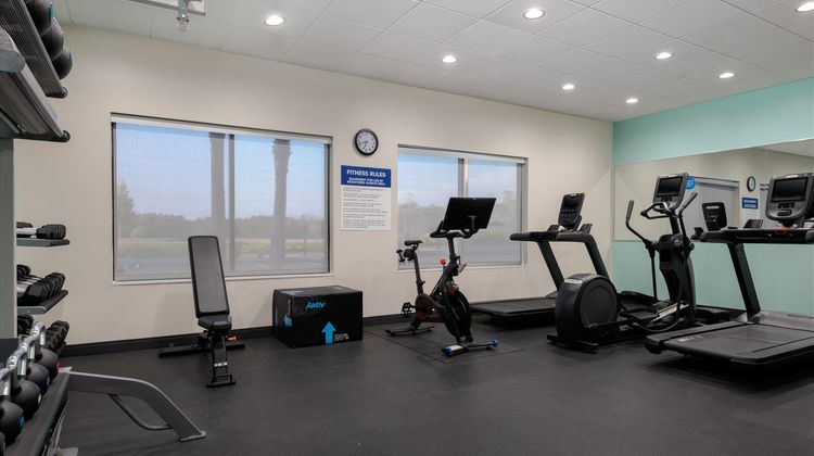 Tru by Hilton Brunswick Health