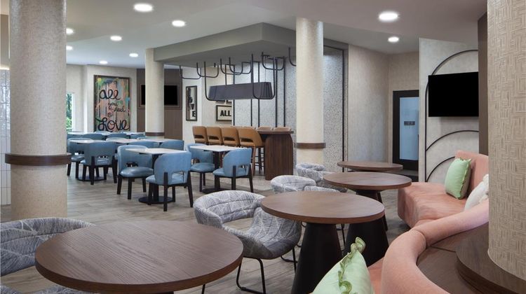 Hampton Inn by Hilton Tampa Fairgrounds Lobby