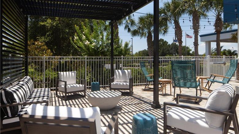 <b>Hampton Inn by Hilton Tampa Fairgrounds Exterior</b>. Images powered by <a href="https://iceportal.shijigroup.com/" title="IcePortal" target="_blank">IcePortal</a>.