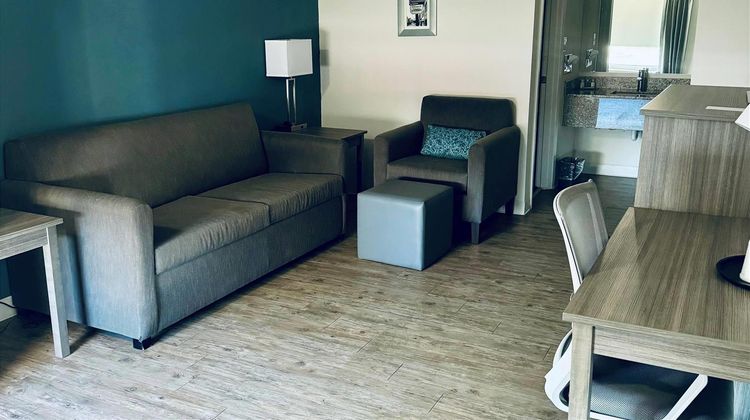 Baymont by Wyndham Lumberton Room