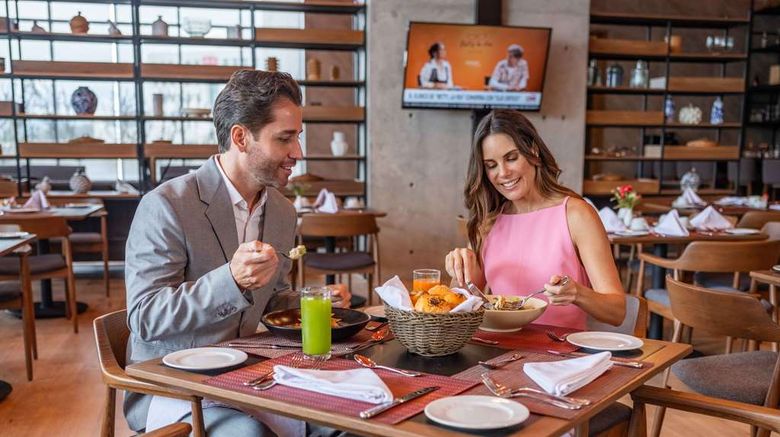 <b>Hotel Galeria Plaza Leon Restaurant</b>. Images powered by <a href="https://iceportal.shijigroup.com/" title="IcePortal" target="_blank">IcePortal</a>.