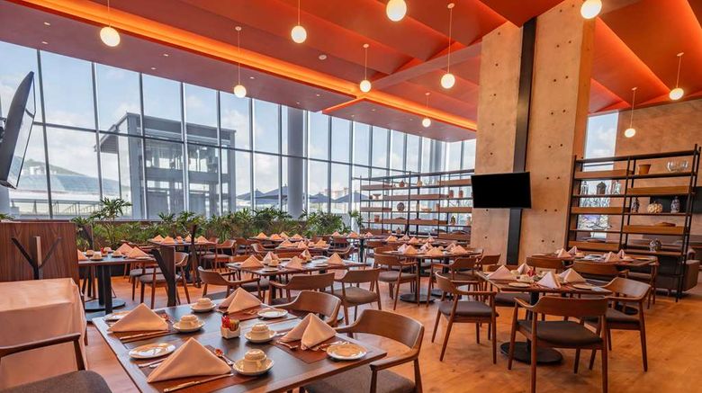 <b>Hotel Galeria Plaza Leon Restaurant</b>. Images powered by <a href="https://iceportal.shijigroup.com/" title="IcePortal" target="_blank">IcePortal</a>.