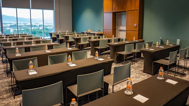 <b>Hotel Galeria Plaza Leon Meeting</b>. Images powered by <a href="https://iceportal.shijigroup.com/" title="IcePortal" target="_blank">IcePortal</a>.