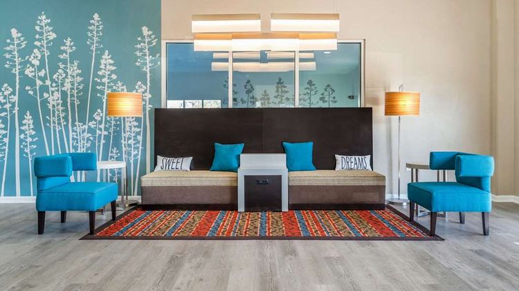 Sleep Inn & Suites Lobby