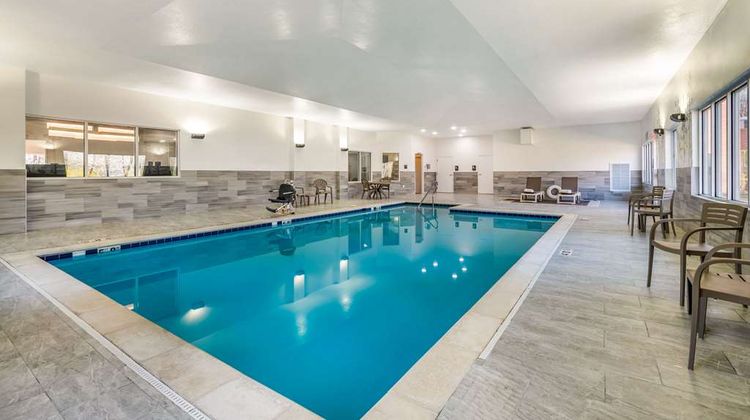 Sleep Inn & Suites Pool