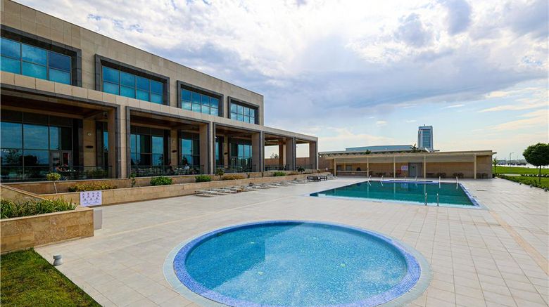 <b>Hilton Samarkand Regency Pool</b>. Images powered by <a href="https://iceportal.shijigroup.com/" title="IcePortal" target="_blank">IcePortal</a>.