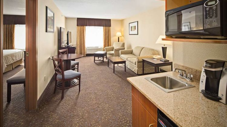 AmericInn by Wyndham Mt Rushmore Suite
