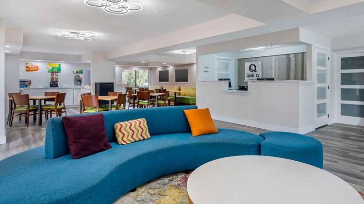 Quality Inn & Suites Orlando East - UCF Lobby