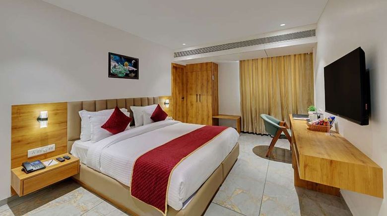 <b>Comfort Inn Sapphire, Chandkheda Room</b>. Images powered by <a href="https://iceportal.shijigroup.com/" title="IcePortal" target="_blank">IcePortal</a>.
