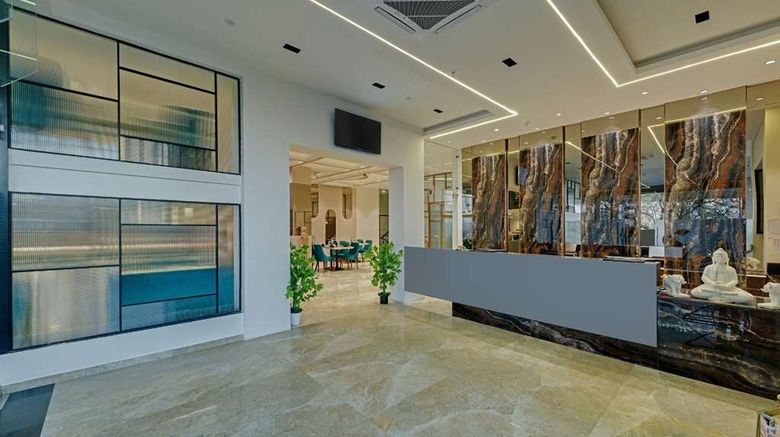<b>Comfort Inn Sapphire, Chandkheda Lobby</b>. Images powered by <a href="https://iceportal.shijigroup.com/" title="IcePortal" target="_blank">IcePortal</a>.