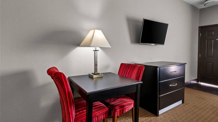 Rodeway Inn Dilley Room