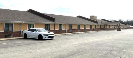 Super 8 by Wyndham Fort Scott Exterior