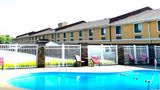 Super 8 by Wyndham Fort Scott Pool