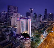 Hilton Garden Inn Bangkok Silom Exterior