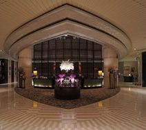 Hilton Bangkok Grande Asoke Lobby