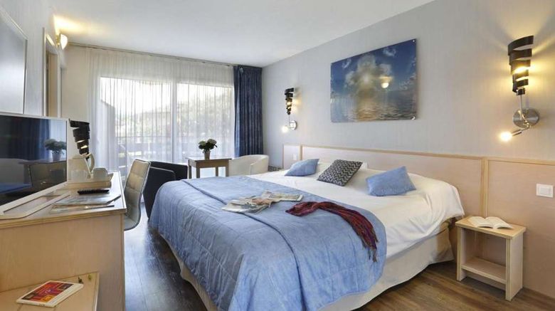 <b>Hotel l'Arc en Ciel Room</b>. Images powered by <a href="https://iceportal.shijigroup.com/" title="IcePortal" target="_blank">IcePortal</a>.
