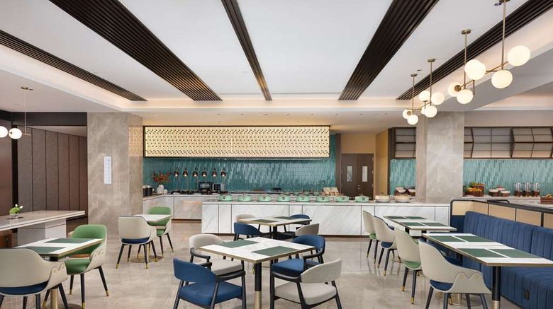 <b>Hilton Garden Inn Chunxi Rd Center Restaurant</b>. Images powered by <a href="https://iceportal.shijigroup.com/" title="IcePortal" target="_blank">IcePortal</a>.