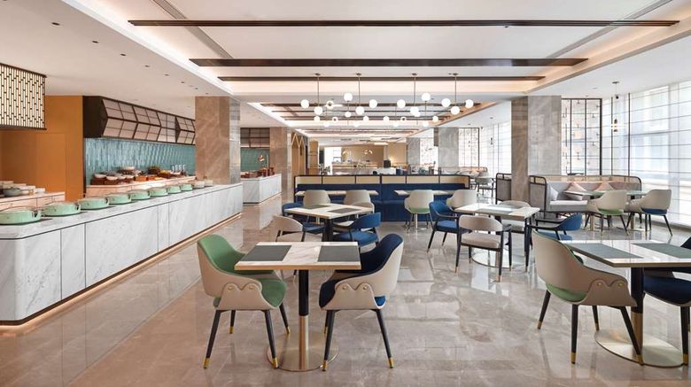 <b>Hilton Garden Inn Chunxi Rd Center Restaurant</b>. Images powered by <a href="https://iceportal.shijigroup.com/" title="IcePortal" target="_blank">IcePortal</a>.