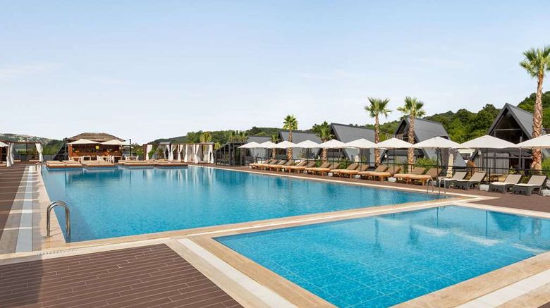 <b>Ramada Resort by Wyndham Sapanca Thermal Pool</b>. Images powered by <a href="https://iceportal.shijigroup.com/" title="IcePortal" target="_blank">IcePortal</a>.