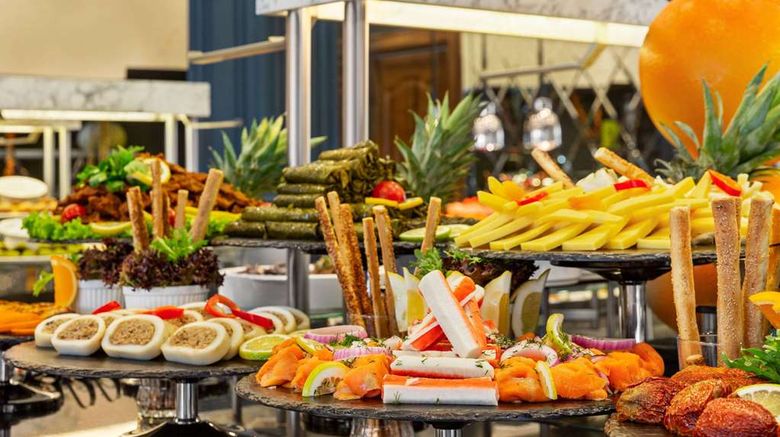 <b>Ramada Resort by Wyndham Sapanca Thermal Restaurant</b>. Images powered by <a href="https://iceportal.shijigroup.com/" title="IcePortal" target="_blank">IcePortal</a>.