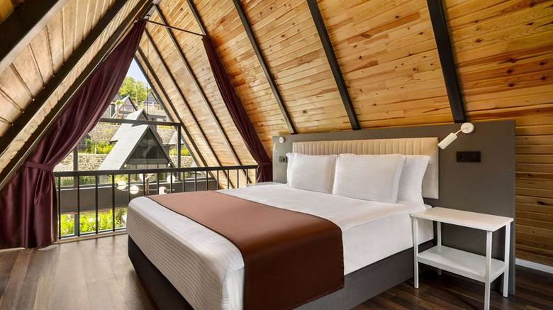<b>Ramada Resort by Wyndham Sapanca Thermal Room</b>. Images powered by <a href="https://iceportal.shijigroup.com/" title="IcePortal" target="_blank">IcePortal</a>.
