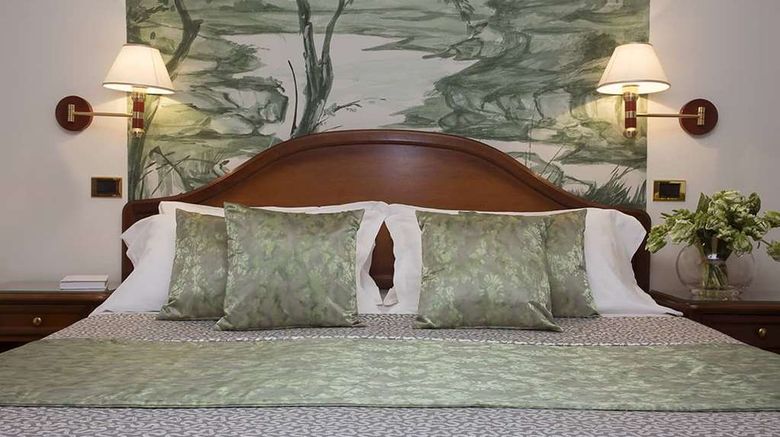 <b>Villa Pace Park Hotel Bolognese Room</b>. Images powered by <a href="https://iceportal.shijigroup.com/" title="IcePortal" target="_blank">IcePortal</a>.