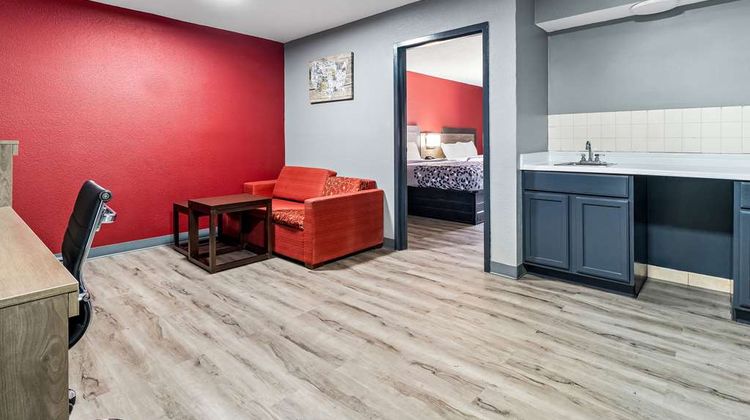 Econo Lodge Kennett Suite