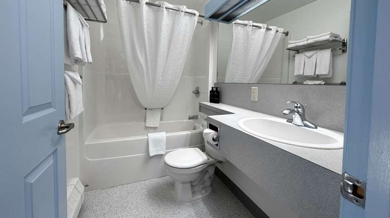 <b>Eldorado, a Coast Hotel Room</b>. Images powered by <a href="https://iceportal.shijigroup.com/" title="IcePortal" target="_blank">IcePortal</a>.